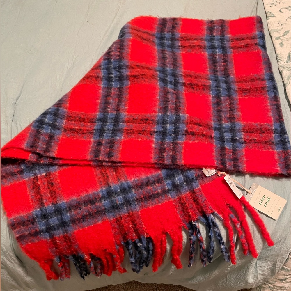 Red patterned Aerie Blanket Scarf O/S
